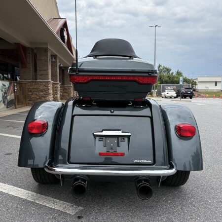 2020 Tri Glide Ultra Spruce thumb 1