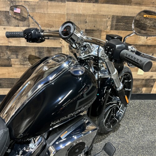 2026 Harley-Davidson® Breakout® Vivid Black Chrome Trim FXBR thumb 0