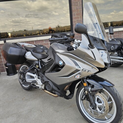 16FT 2016 F 800 GT thumb 3