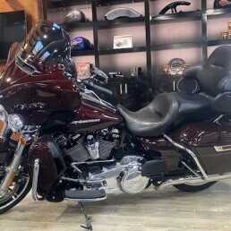  2021 Harley-Davidson® Ultra Limited thumb 3