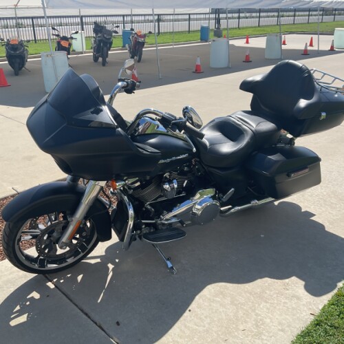 FLTRX 2018 Road Glide® thumb 0