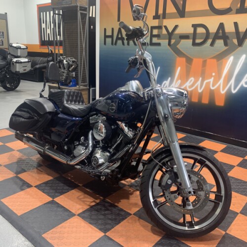 2010 Harley-Davidson Road King FLHR thumb 2