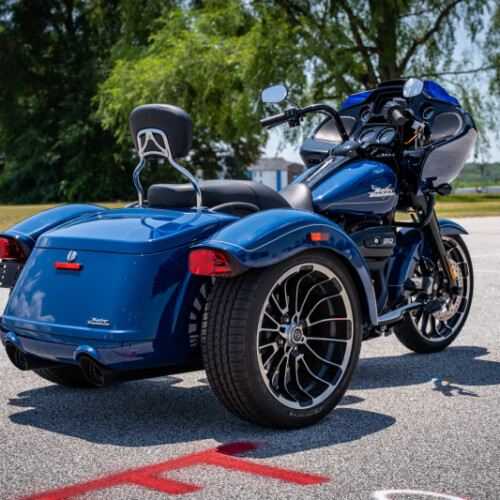 2023 Harley-Davidson® Road Glide® 3 FLTRT thumb 2