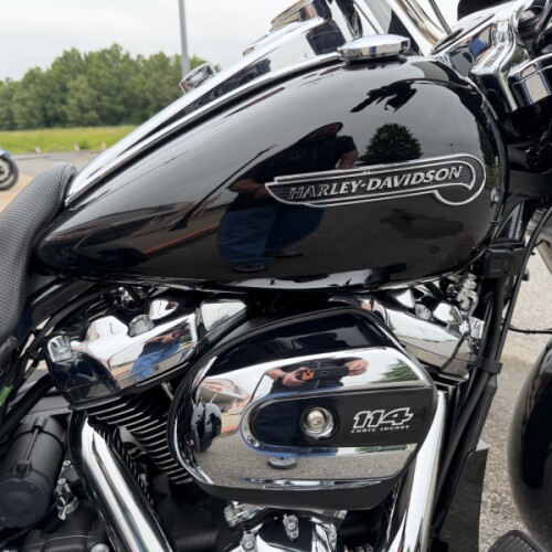 2021 Harley-Davidson® Freewheeler® Vivid Black thumb 0