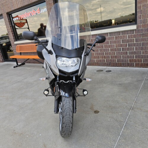 16FT 2016 F 800 GT thumb 2