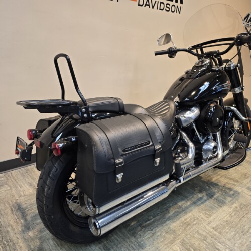 2019 Harley-Davidson® Softail Slim® Vivid Black FLSL thumb 3
