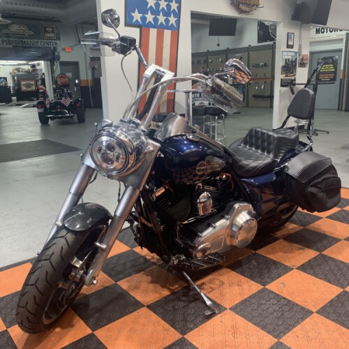 2010 Harley-Davidson Road King FLHR thumb 0