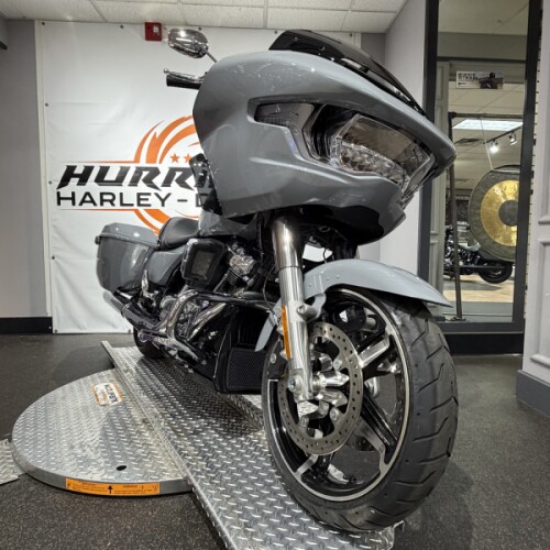 2026 Harley-Davidson® Road Glide® FLTRX thumb 3