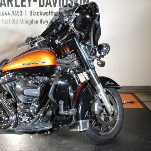 2015 Harley-Davidson® Ultra Limited FLHTK thumb 2