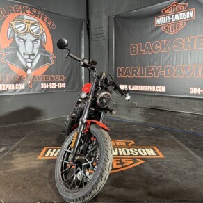 2026 Harley-Davidson® Nightster™ RH975 thumb 1