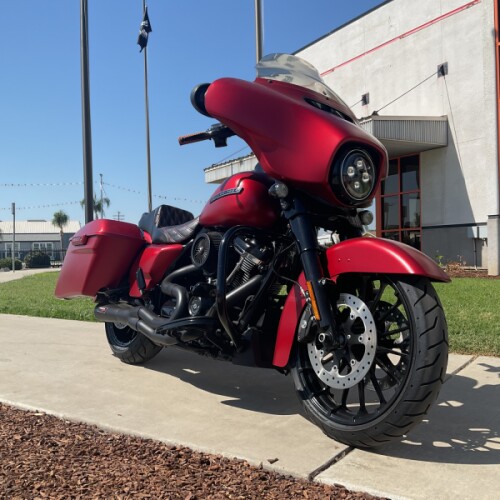 FLHXS 2019 Street Glide® Special thumb 2