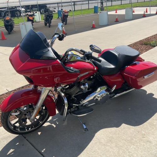 FLTRX 2023 Road Glide® thumb 0