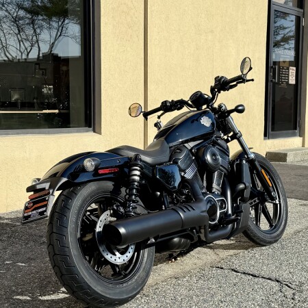 2026 Harley-Davidson® Nightster® Vivid RH975 thumb 1