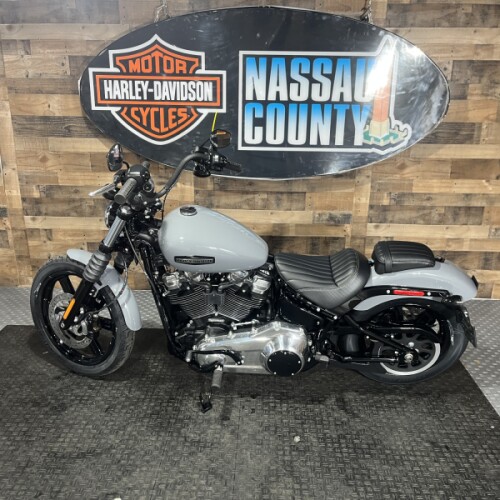 2026 Harley-Davidson® Street Bob® Dark Billiard Gray Chrome Cast Wheels thumb 2