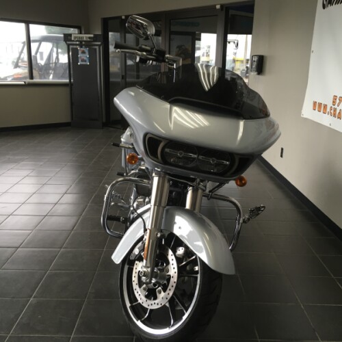 Road Glide® thumb 2