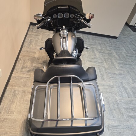 2019 Harley-Davidson® Ultra Limited Industrial Gray Denim/Black Denim FLHTK thumb 1