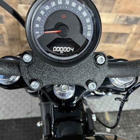 2026 Harley-Davidson® Street Bob® Olive Steel Metallic Chrome Laced Wheels thumb 0