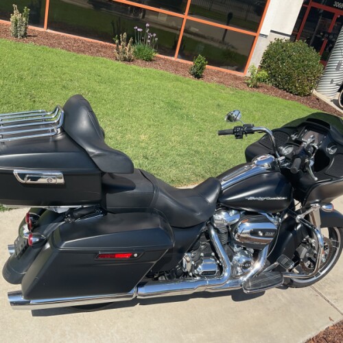 FLTRX 2018 Road Glide® thumb 1