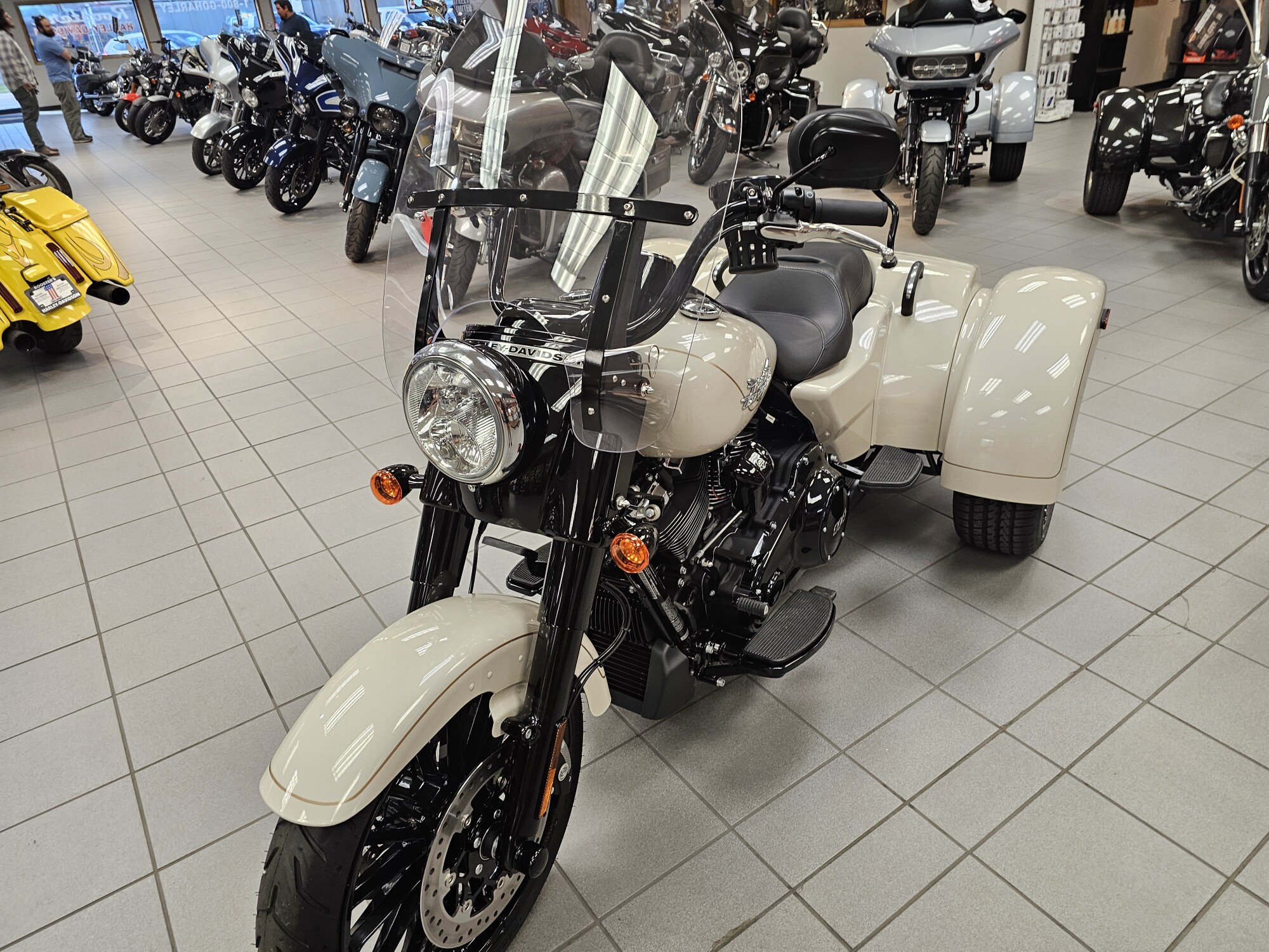 FLRT 2023 Freewheeler®, photo 24