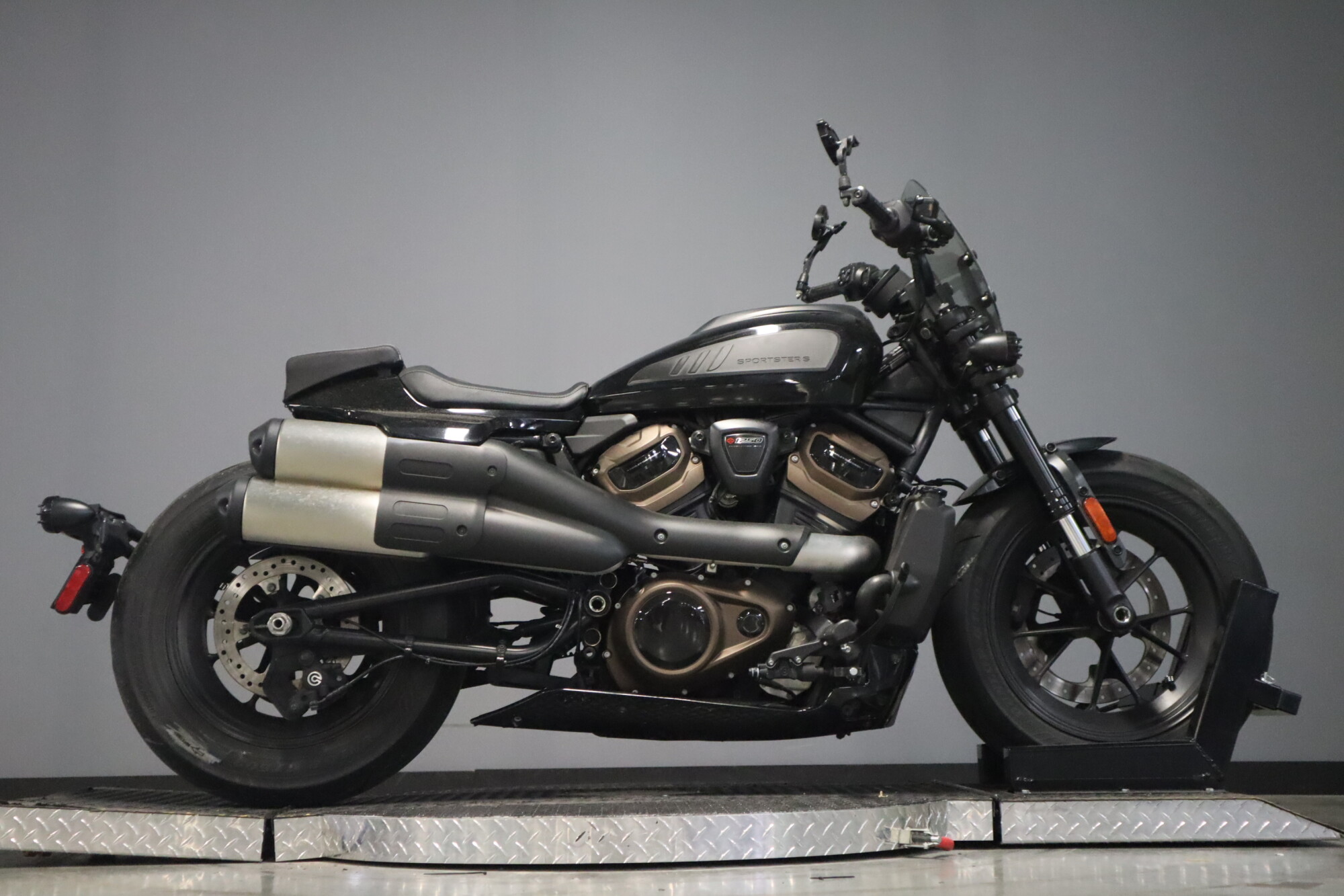 2016 Harley-Davidson® Forty-Eight® XL 1200X | Rawhide Harley-Davidson®