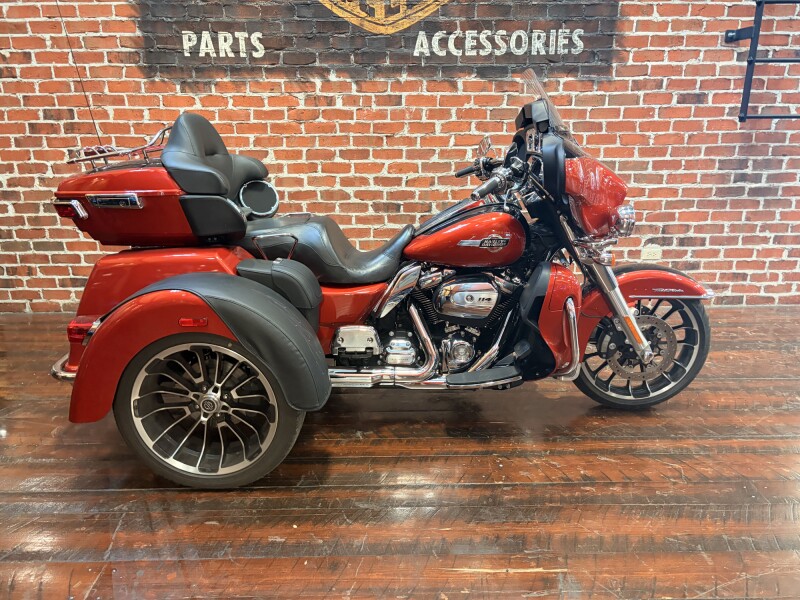 FLHTCUTG 2025 Tri Glide® Ultra