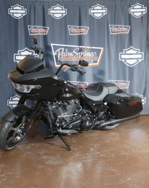 FLTRX 2025 Road Glide™