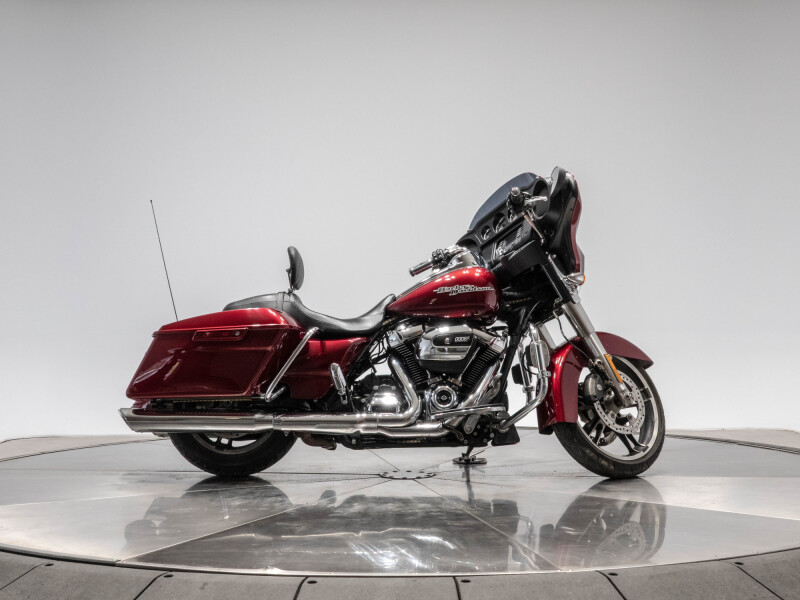 2017 HARLEY-DAVIDSON FLHX STREET GLIDE in Velocity Red