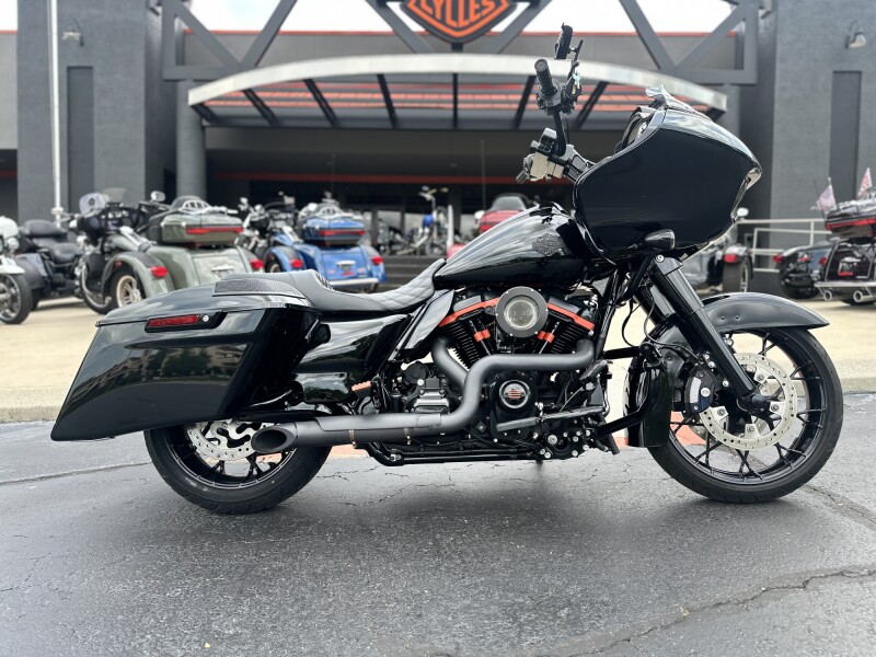 FLTRXS 2023 Road Glide® Special