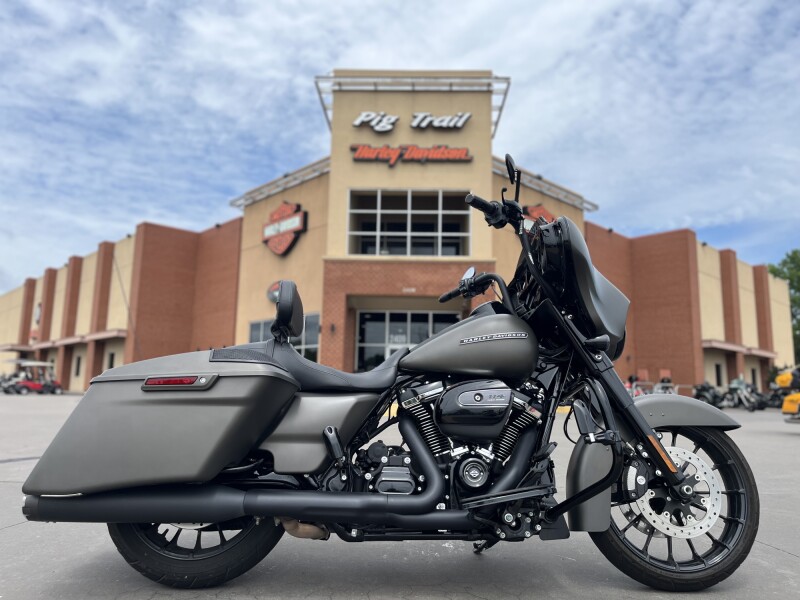 2019 Harley-Davidson® FLHXS Street Glide® Special INDSTRL GRY DNM 613848