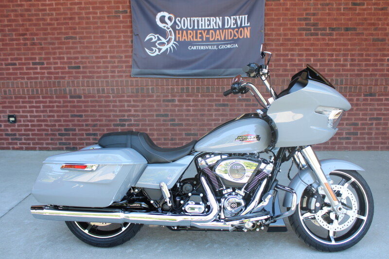 2026 Harley-Davidson® Road Glide® Dark Billiard Gray Chrome Trim