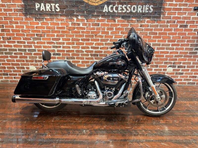 FLHX 2023 Street Glide®
