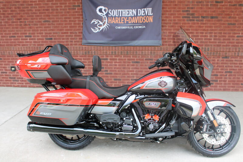 2026 Harley-Davidson® CVO Street Glide Limited Citrus Heat CVO Tri-Tone