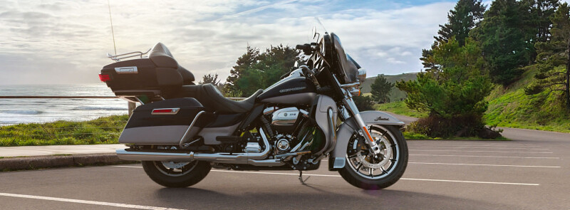 2019 Harley-Davidson® Ultra Limited Midnight Blue/Barracuda Silver
