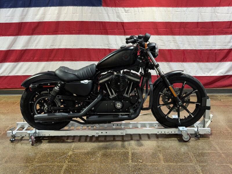 XL 883N 2022 Iron 883™