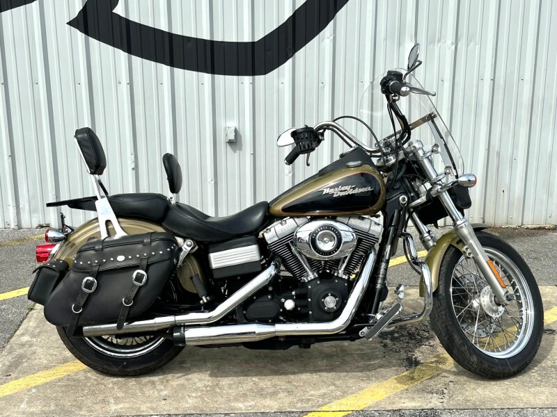 2007 Harley-Davidson® Street Bob® Olive Pearl & Vivid Black