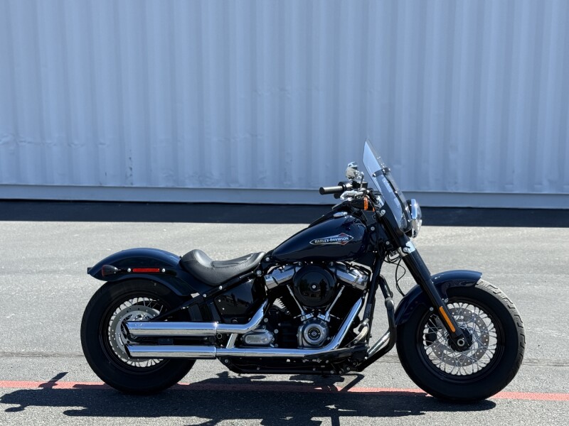 FLSL 2019 Softail Slim®