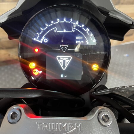 2026 Triumph Trident 800 Ash Grey thumb 0