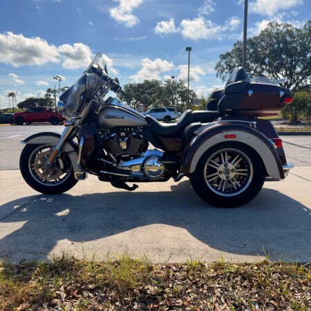 FLHTCUTG 2018 Tri Glide® Ultra thumb 0