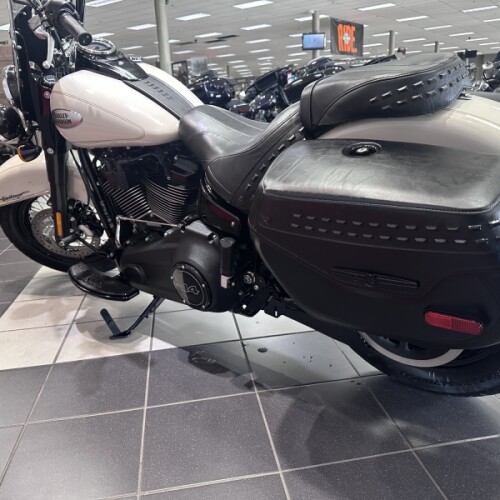 2022 Harley-Davidson® Heritage Classic 114 thumb 3