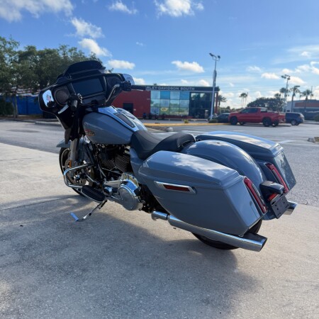 FLHX 2026 Street Glide® thumb 2