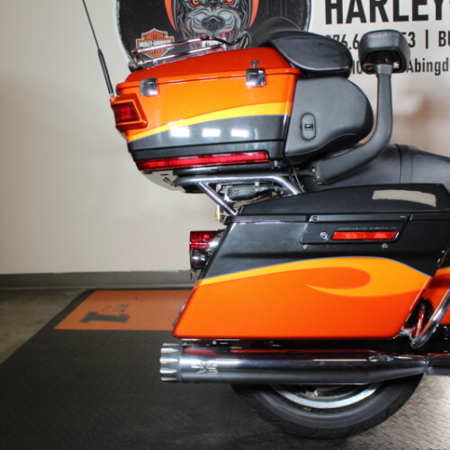 2013 CVO™ Ultra Classic® Electra Glide® FLHTCUSE8  thumb 3