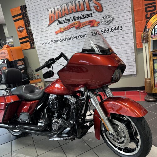 2013 Harley-Davidson® Road Glide® Custom Sedona Orange thumb 3