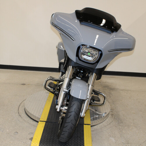 2026 Harley-Davidson Street Glide Grand American Touring FLHX thumb 0