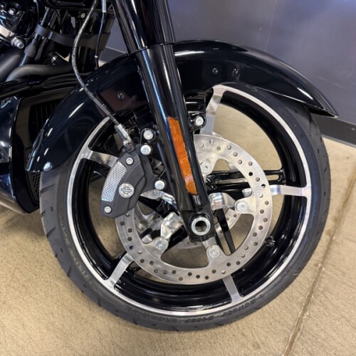 FLTRX 2026 Road Glide® thumb 2
