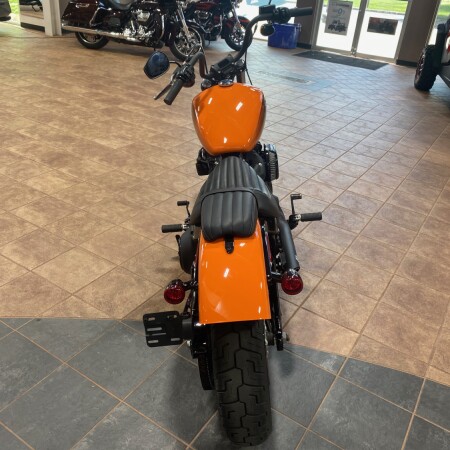  2024 Harley-Davidson<sup>®</sup> Street Bob® 114 thumb 1