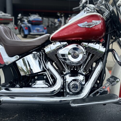  2013 Softail® Deluxe thumb 0