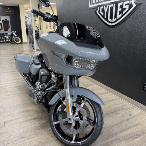 2026 Harley-Davidson® Road Glide® thumb 1