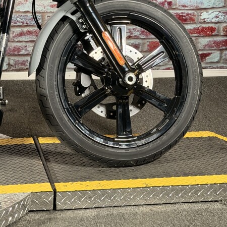 FXBB 2026 Street Bob® thumb 1