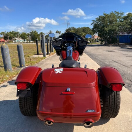 FLTRT 2024 Road Glide 3 thumb 2