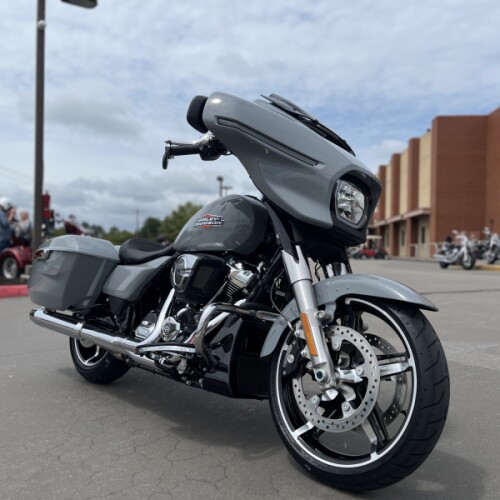 2026 Harley-Davidson® FLHX Street Glide® DRK BILIARD GRY thumb 3